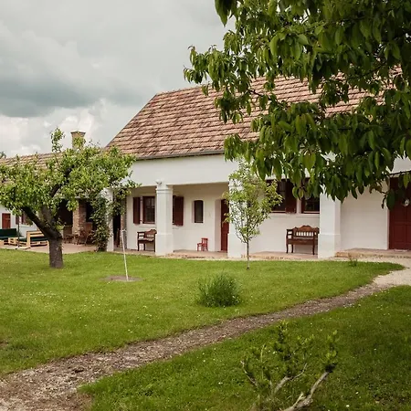 Koerte Porta Apartman *